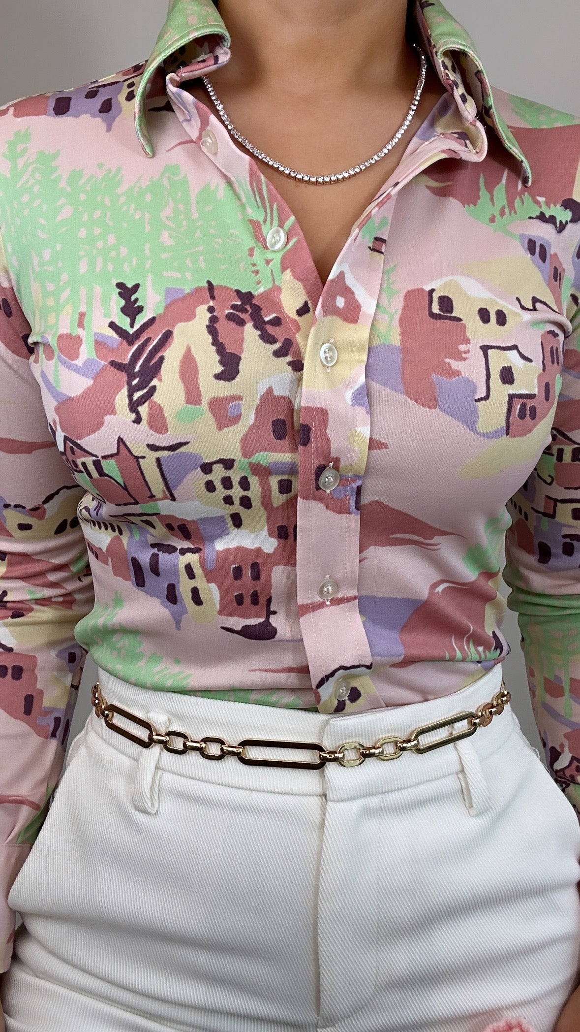 1970's Vintage Pastel Novelty Print Button Down Dagger Top