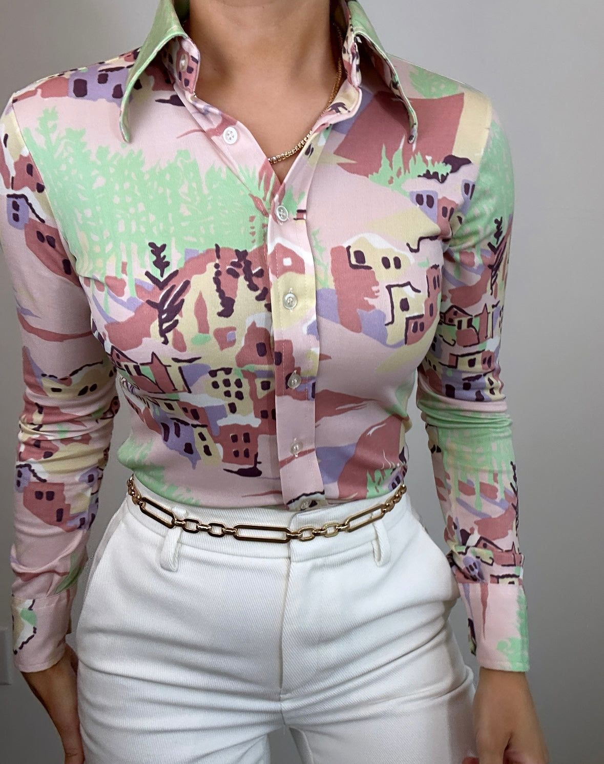 1970's Vintage Pastel Novelty Print Button Down Dagger Top